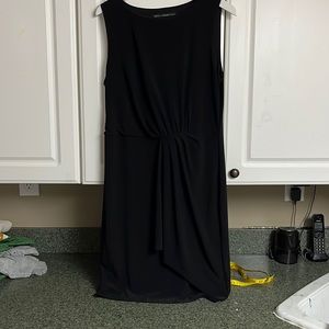 White House Black market sheath
Device: M
Color: black.